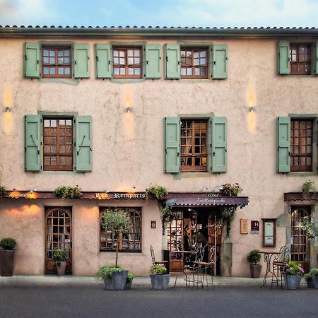 Hotel Les Remparts ミルポワ 部屋 写真