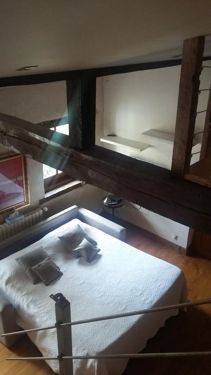 Hotel Les Remparts ミルポワ エクステリア 写真